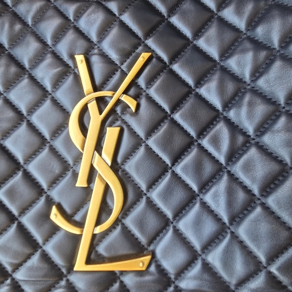 Yves Saint Laurent Black Quilted Tote with Gold Logo - Copy - Picture 15 of 16